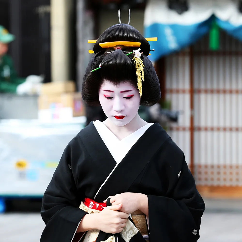 Behind The Scenes With A Real Life Geisha