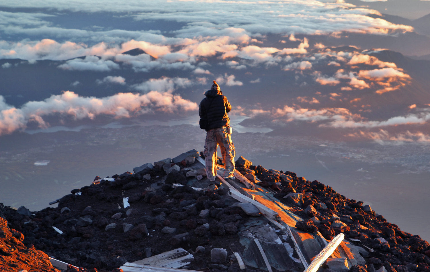 What It's Like To Climb Mount Fuji