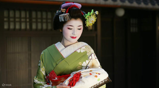 The Differences Between Geisha, Geiko, and Maiko