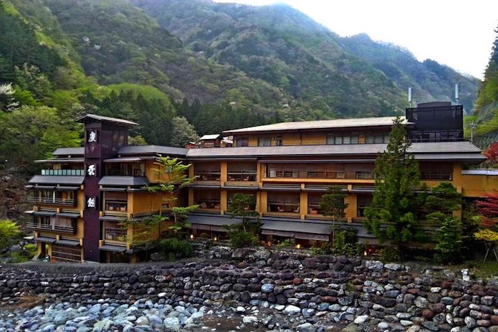 The World's Oldest Hotel Is 1300 Years Old In Japan!